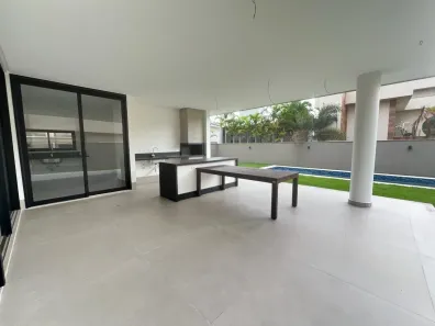 Casa de Condomínio com 3 Quartos para alugar, 499m² no Jardins Verona, Goiânia