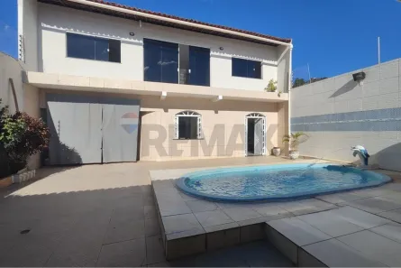 Casa com 4 Quartos à venda, 377m² no Santa Maria, Aracaju