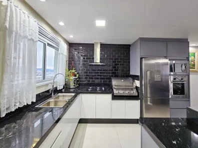 Apartamento com 3 Quartos para alugar, 139m² no Centro, Balneário Camboriú