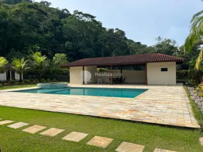Sobrado com 4 Quartos à venda, 1000m² no Centro, Ubatuba