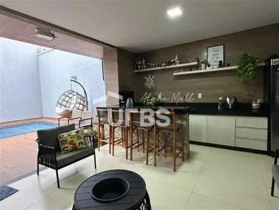 Casa com 3 Quartos à venda, 210m² no Jardim Atlântico, Goiânia