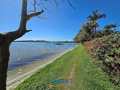 Casa com 3 Quartos à venda, 142m² no Lagoa da Conceição, Florianópolis