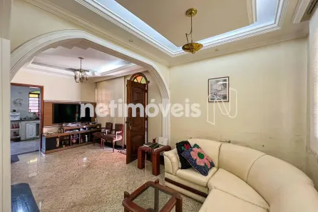Casa com 4 Quartos à venda, 360m² no Piratininga (Venda Nova), Belo Horizonte