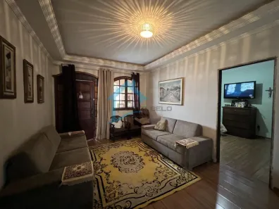 Casa com 3 Quartos à venda, 300m² no Darcy Vargas, Contagem