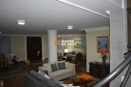 Casa com 5 Quartos à venda, 627m² no Tauape, Fortaleza