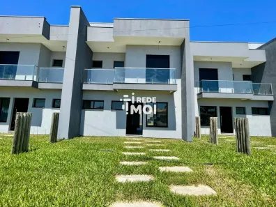 Sobrado com 3 Quartos à venda, 115m² no Capão da Canoa, Capão da Canoa
