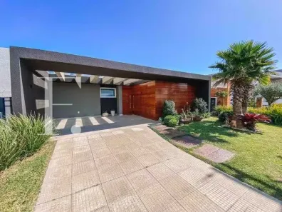Casa de Condomínio com 3 Quartos à venda, 198m² no Rainha do Mar, Xangri-lá