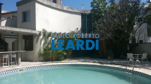 Sobrado com 5 Quartos para alugar, 800m² no Jardim das Bandeiras, São Paulo