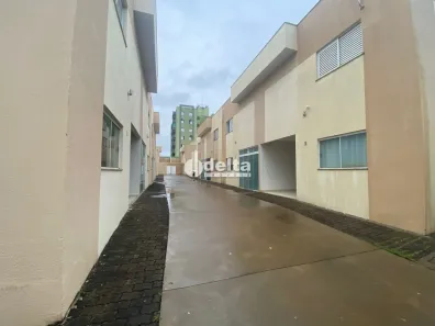 Casa de Condomínio com 3 Quartos à venda, 96m² no Martins, Uberlândia