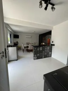 Casa com 5 Quartos à venda, 200m² no Coloninha, Florianópolis
