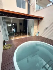 Casa com 2 Quartos para alugar, 119m² no São João do Rio Vermelho, Florianópolis