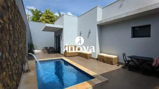 Casa com 3 Quartos à venda, 197m² no Jardim do Lago, Uberaba