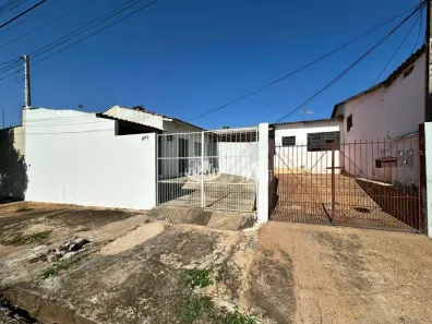 Casa com 2 Quartos para alugar, 50m² no Igapó, Londrina