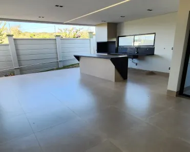 Casa de Condomínio com 3 Quartos à venda, 235m² no Granja Marileusa, Uberlândia
