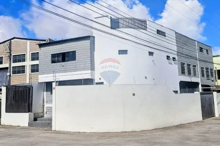 Galpão/Depósito/Armazém à venda, 418m² no Jardim Leocádia, Sorocaba
