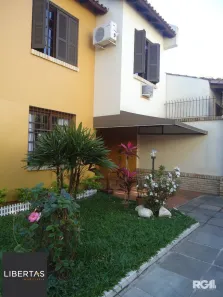Casa de Condomínio com 3 Quartos à venda, 119m² no Cavalhada, Porto Alegre