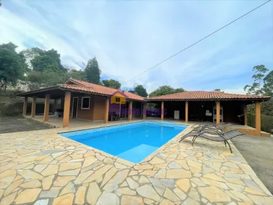 Fazenda/Sítio com 2 Quartos à venda, 1182m² no Curral, Ibiúna
