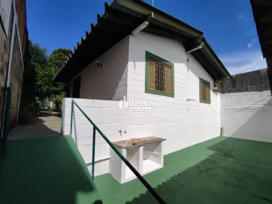 Casa com 2 Quartos à venda, 133m² no Osvaldo Rezende, Uberlândia