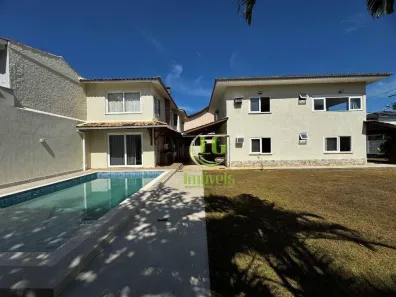 Casa com 4 Quartos para alugar, 285m² no Camboinhas, Niterói