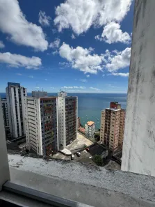 Apartamento com 3 Quartos para alugar, 119m² no Vitória, Salvador