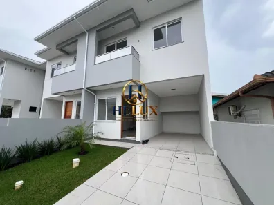 Sobrado com 3 Quartos à venda, 103m² no Areias, São José