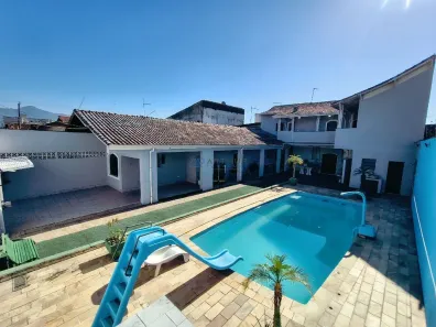 Sobrado com 4 Quartos à venda, 224m² no Maracanã, Praia Grande