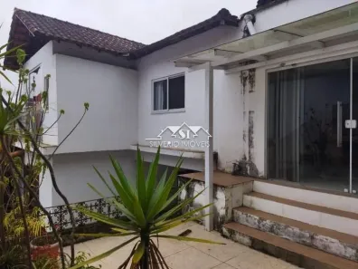 Casa com 3 Quartos à venda, 240m² no Valparaíso, Petrópolis