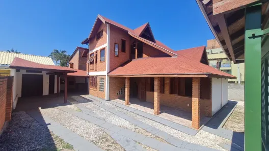 Casa com 4 Quartos à venda, 262m² no Morro das Pedras, Florianópolis
