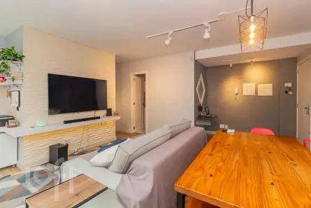Apartamento com 2 Quartos à venda, 71m² no Jardim do Salso, Porto Alegre