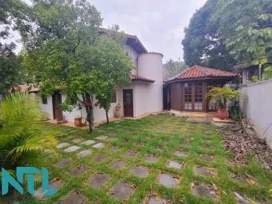 Sobrado com 3 Quartos à venda, 276m² no Barequeçaba, São Sebastião