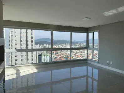 Apartamento com 3 Quartos à venda, 135m² no Centro, Balneário Camboriú