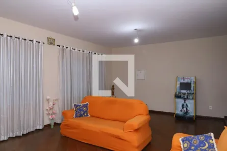 Casa com 3 Quartos à venda, 328m² no Cidade Líder, São Paulo