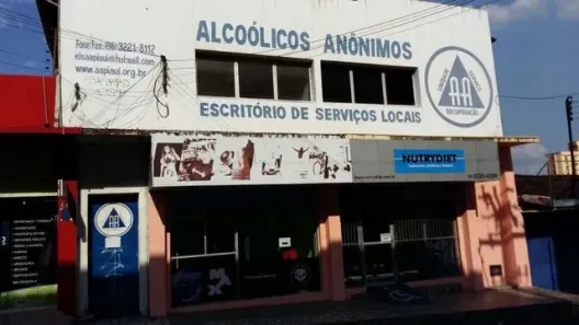 Prédio Comercial com 1 Quarto para alugar, 53m² no Centro, Teresina