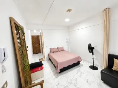 Kitnet com 1 Quarto à venda, 31m² no Parque Prainha, São Vicente