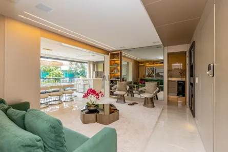 Apartamento com 3 Quartos à venda, 220m² no Vila Olímpia, São Paulo