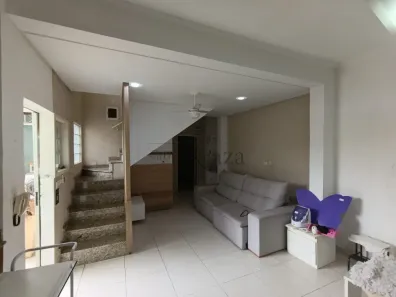 Imóvel Comercial com 3 Quartos à venda, 185m² no Jardim Santa Maria, Jacareí