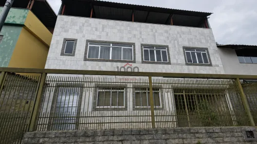 Casa com 3 Quartos à venda, 360m² no Benfica, Juiz de Fora