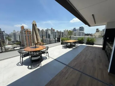 Apartamento com 2 Quartos à venda, 69m² no Centro, Florianópolis