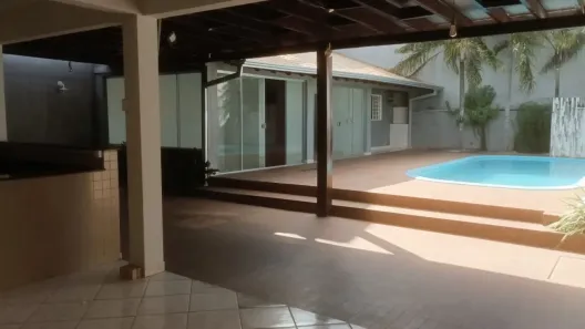 Casa de Condomínio com 5 Quartos à venda, 400m² no Jardim Itália, Cuiabá