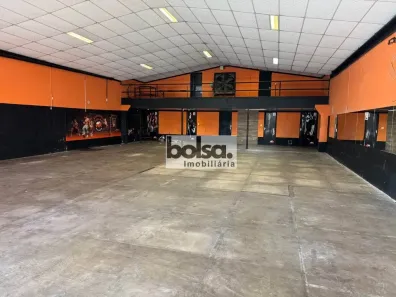 Prédio Comercial para alugar, 400m² no Parque Bauru, Bauru