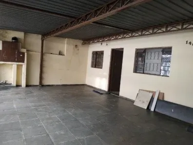 Sobrado com 4 Quartos à venda, 200m² no Jardim São Salvador, Taboão da Serra