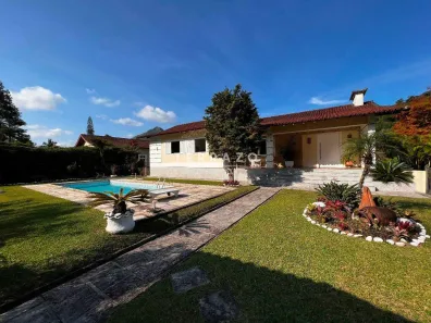 Casa de Condomínio com 4 Quartos à venda, 260m² no Carlos Guinle, Teresópolis