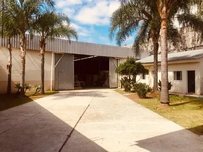 Galpão/Depósito/Armazém à venda, 750m² no Jardim Santa Maria, Jacareí