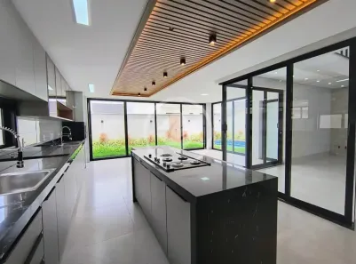 Casa de Condomínio com 4 Quartos à venda, 280m² no Jardins Porto, Senador Canedo
