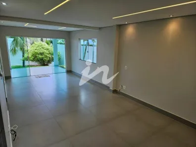 Casa com 4 Quartos à venda, 372m² no Gávea, Uberlândia