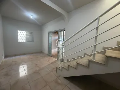 Casa com 4 Quartos para alugar, 130m² no Panorama II, Montes Claros