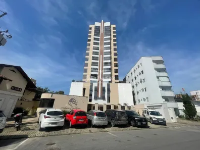 Apartamento com 3 Quartos para alugar, 110m² no Centro I, Brusque