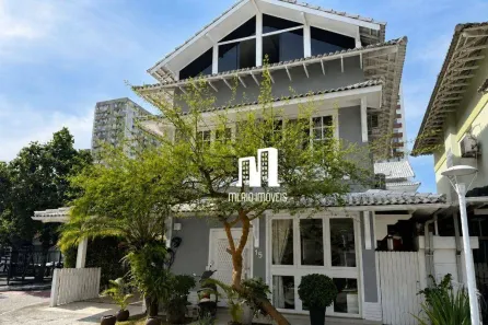 Casa de Condomínio com 4 Quartos à venda, 200m² no Barra da Tijuca, Rio de Janeiro