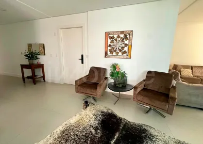 Apartamento com 3 Quartos à venda, 140m² no Meia Praia, Itapema