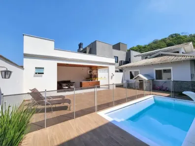 Casa com 3 Quartos à venda, 140m² no Jardim Sofia, Joinville